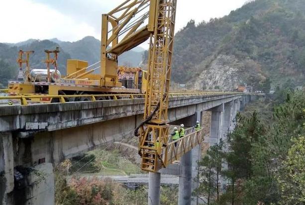 1691984969753185.jpg 危旧桥梁.jpg